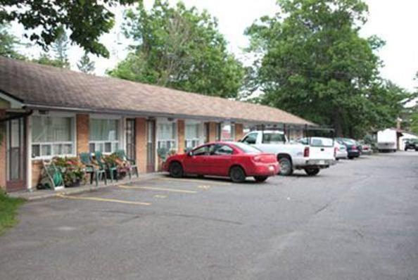 Skyline Motel Sault Ste. Marie Eksteriør billede